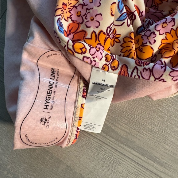 Cupshe Floral High Waisted Bikini Set - Picture 7 of 8